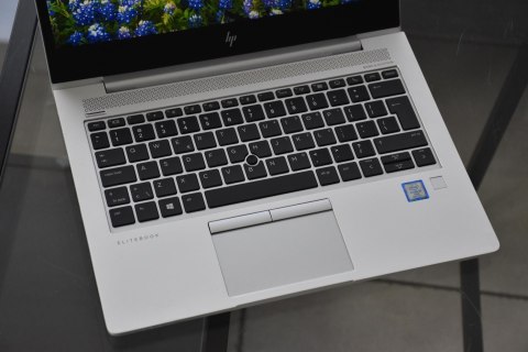 Dotykowy HP 830 G5 FHD Dotykowy HP 830 G5 FHD